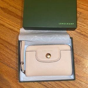 Longchamp baby pink wallet!!